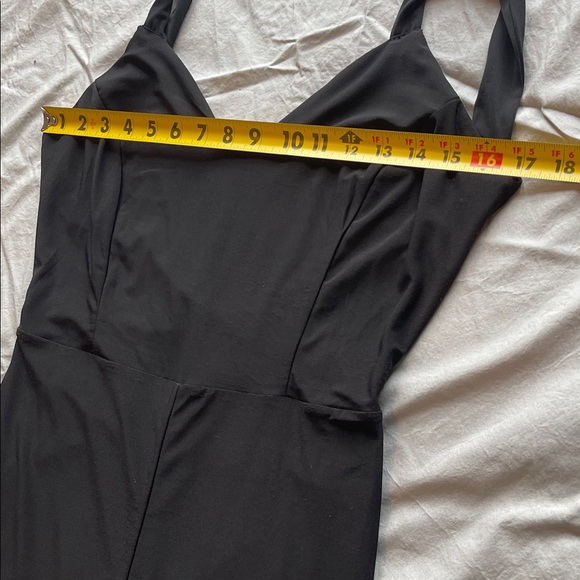 Windsor Black Sleeveless dress - Picture 4 of 12